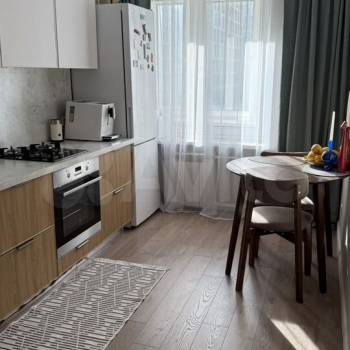 Сдается 1-комнатная квартира, 38 м²