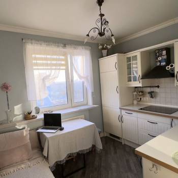Продается 1-комнатная квартира, 37,3 м²