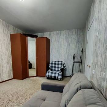 Сдается 1-комнатная квартира, 38 м²