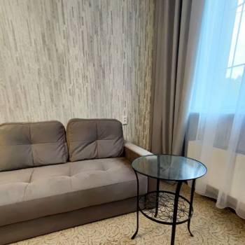 Сдается 1-комнатная квартира, 38 м²