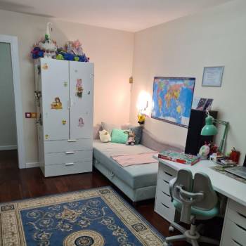 Продается 3-х комнатная квартира, 90,6 м²