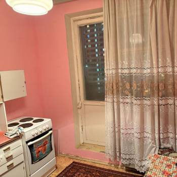 Продается 1-комнатная квартира, 39 м²