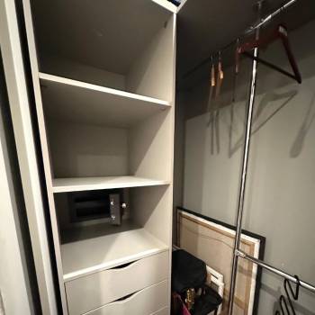 Продается 1-комнатная квартира, 42 м²