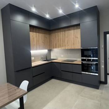 Сдается 2-х комнатная квартира, 65 м²