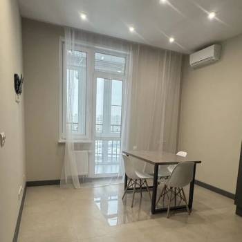 Сдается 2-х комнатная квартира, 65 м²