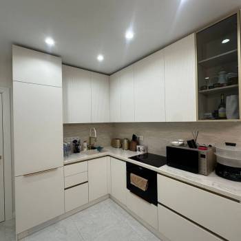Продается 1-комнатная квартира, 50 м²