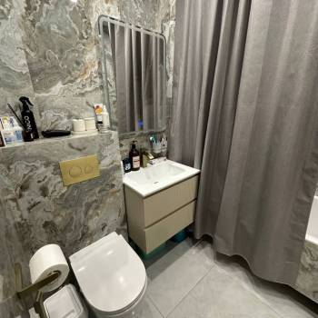 Продается 1-комнатная квартира, 50 м²