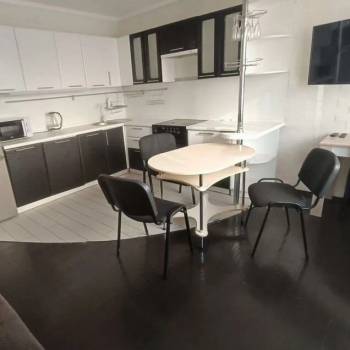 Сдается 2-х комнатная квартира, 60 м²