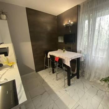 Продается 1-комнатная квартира, 39 м²