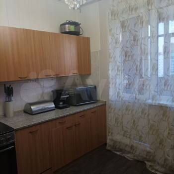 Сдается 1-комнатная квартира, 42 м²