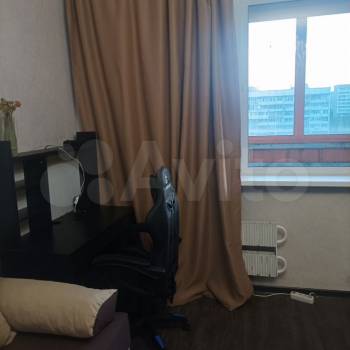 Сдается 1-комнатная квартира, 42 м²