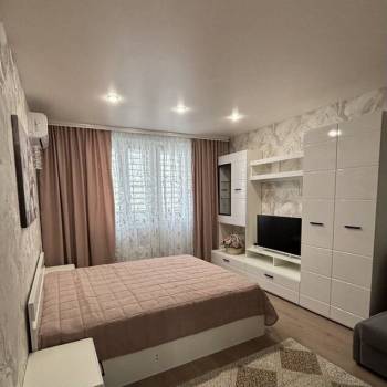 Сдается 1-комнатная квартира, 40 м²