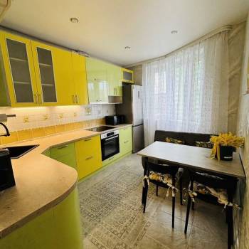 Сдается 1-комнатная квартира, 40 м²