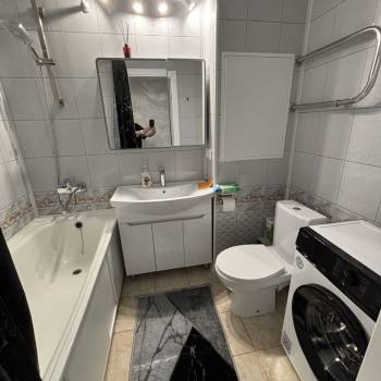 Сдается 1-комнатная квартира, 40 м²
