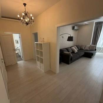 Сдается 2-х комнатная квартира, 65 м²