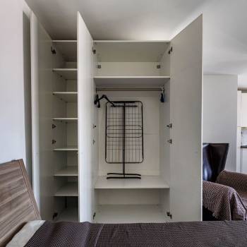 Продается 1-комнатная квартира, 32 м²