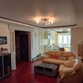 Продается 2-х комнатная квартира, 96 м²