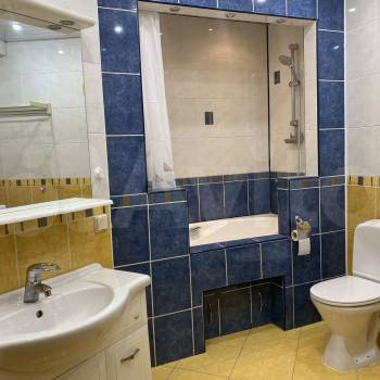 Сдается Многокомнатная квартира, 70 м²