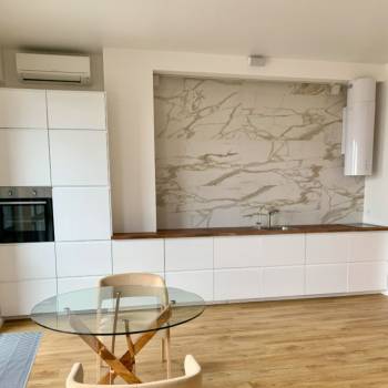 Сдается Многокомнатная квартира, 80 м²