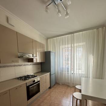 Сдается Многокомнатная квартира, 82 м²