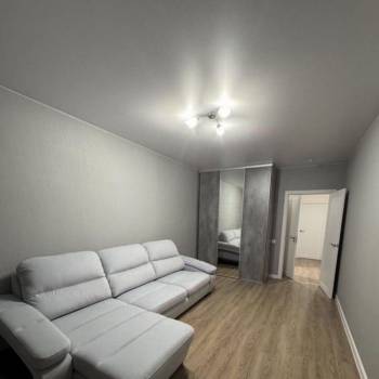 Продается 2-х комнатная квартира, 61 м²