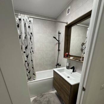 Продается 2-х комнатная квартира, 61 м²