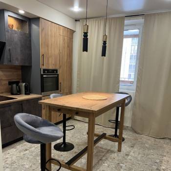 Продается 2-х комнатная квартира, 72,5 м²