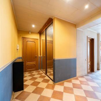 Продается Многокомнатная квартира, 162,1 м²