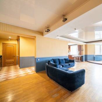 Продается Многокомнатная квартира, 162,1 м²