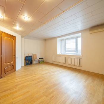 Продается Многокомнатная квартира, 162,1 м²