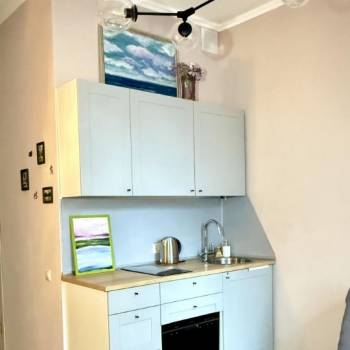 Продается 1-комнатная квартира, 18 м²
