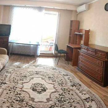 Сдается 1-комнатная квартира, 35 м²