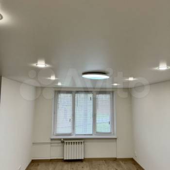 Продается 1-комнатная квартира, 32 м²