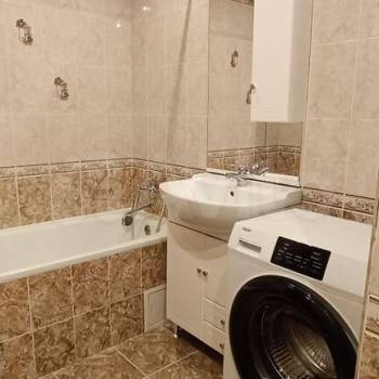 Продается 1-комнатная квартира, 46,5 м²