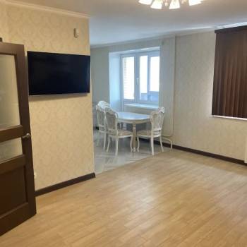 Сдается 1-комнатная квартира, 41,9 м²