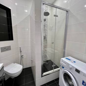 Сдается 2-х комнатная квартира, 110 м²