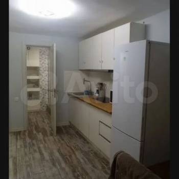 Сдается 1-комнатная квартира, 42 м²