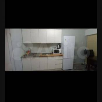 Сдается 1-комнатная квартира, 42 м²