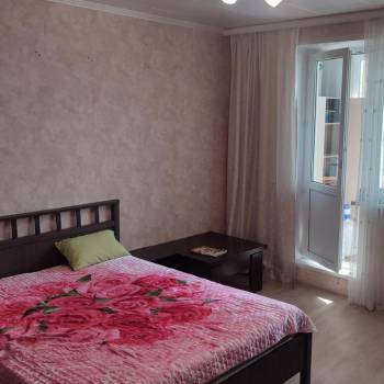 Сдается 1-комнатная квартира, 42 м²