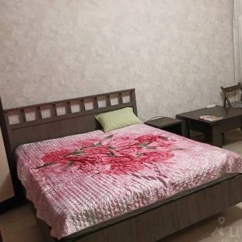 Сдается 1-комнатная квартира, 42 м²