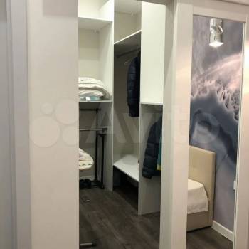 Продается 1-комнатная квартира, 56 м²