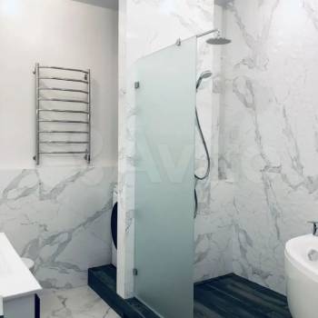 Продается 1-комнатная квартира, 56 м²
