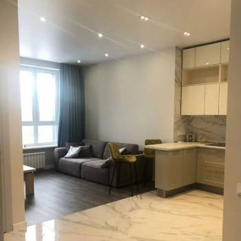 Продается 1-комнатная квартира, 56 м²