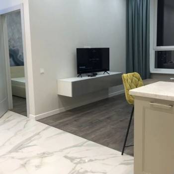 Продается 1-комнатная квартира, 56 м²