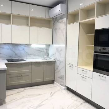 Продается 1-комнатная квартира, 56 м²