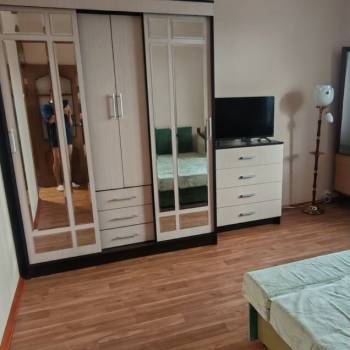 Сдается 1-комнатная квартира, 42 м²