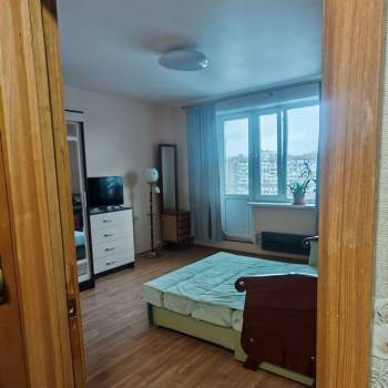 Сдается 1-комнатная квартира, 42 м²