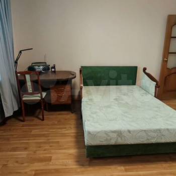 Сдается 1-комнатная квартира, 42 м²