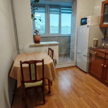 Сдается 1-комнатная квартира, 42 м²