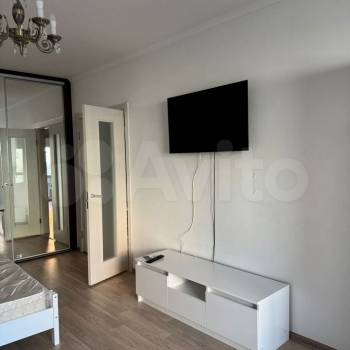 Сдается 1-комнатная квартира, 47 м²